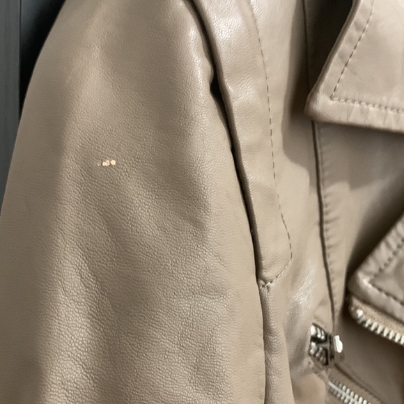 Leather jacket - Picture 6 of 7